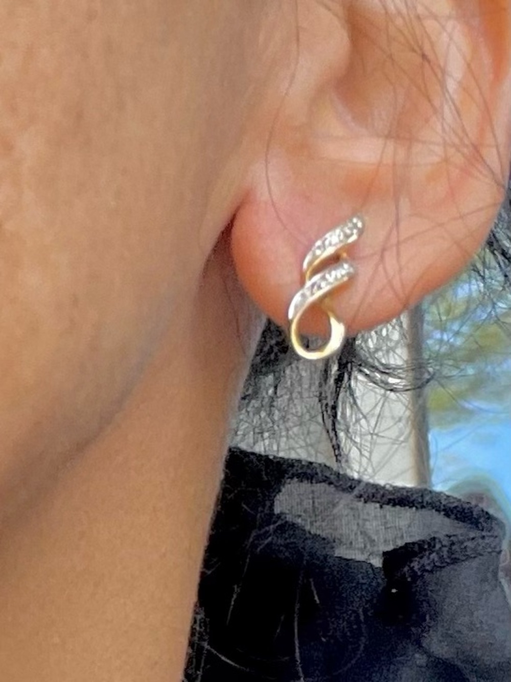 Gold-9K Twisted Loop Earrings